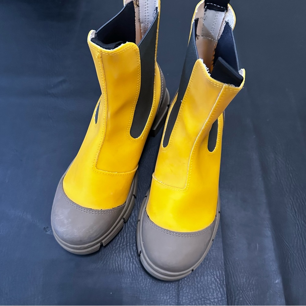 Ganni Women's Yellow Recycled Rubber Chelsea